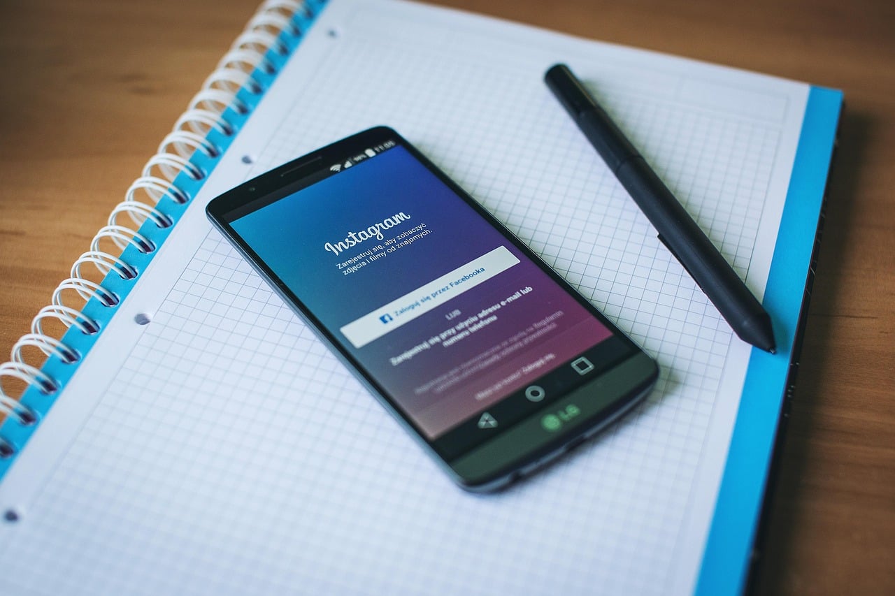 Boosting Brand Engagement on Instagram: 15 Social Listening Tips for 2026